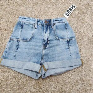 BDG Urban Outfitters High-Rise Denim Shorts Roll Hem Light Wash Size‎ 24